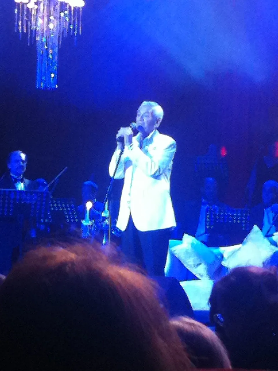 Adnan Şenses portresi