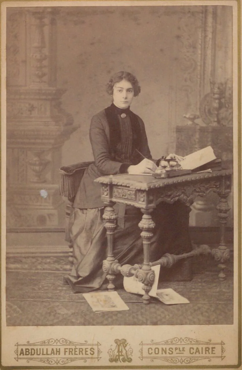 Selma Rıza portresi