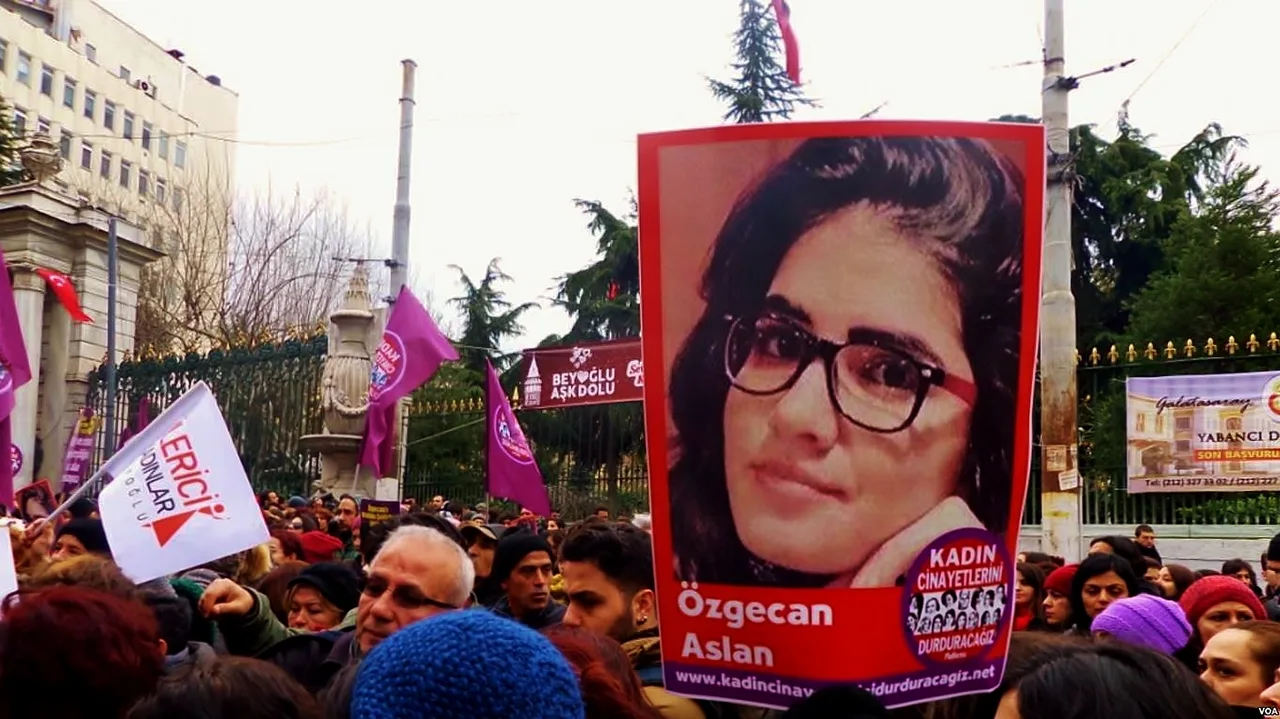 Özgecan Aslan portresi