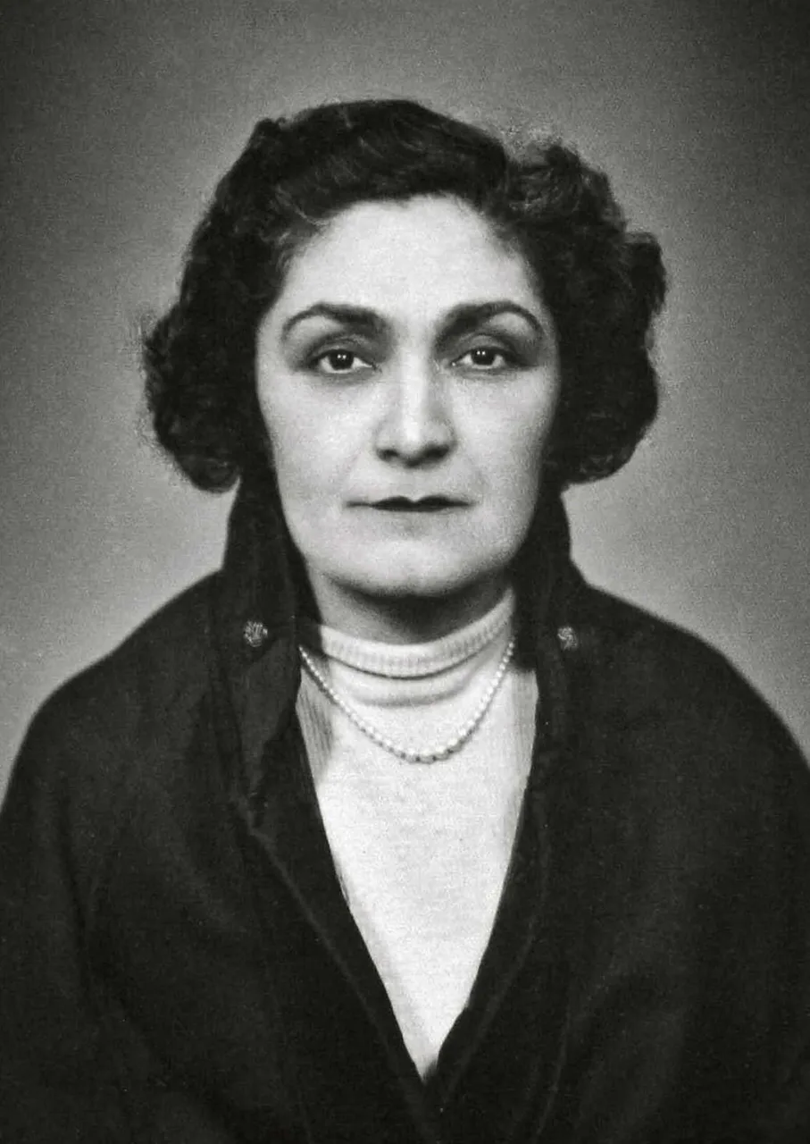 Süreyya Ağaoğlu portresi