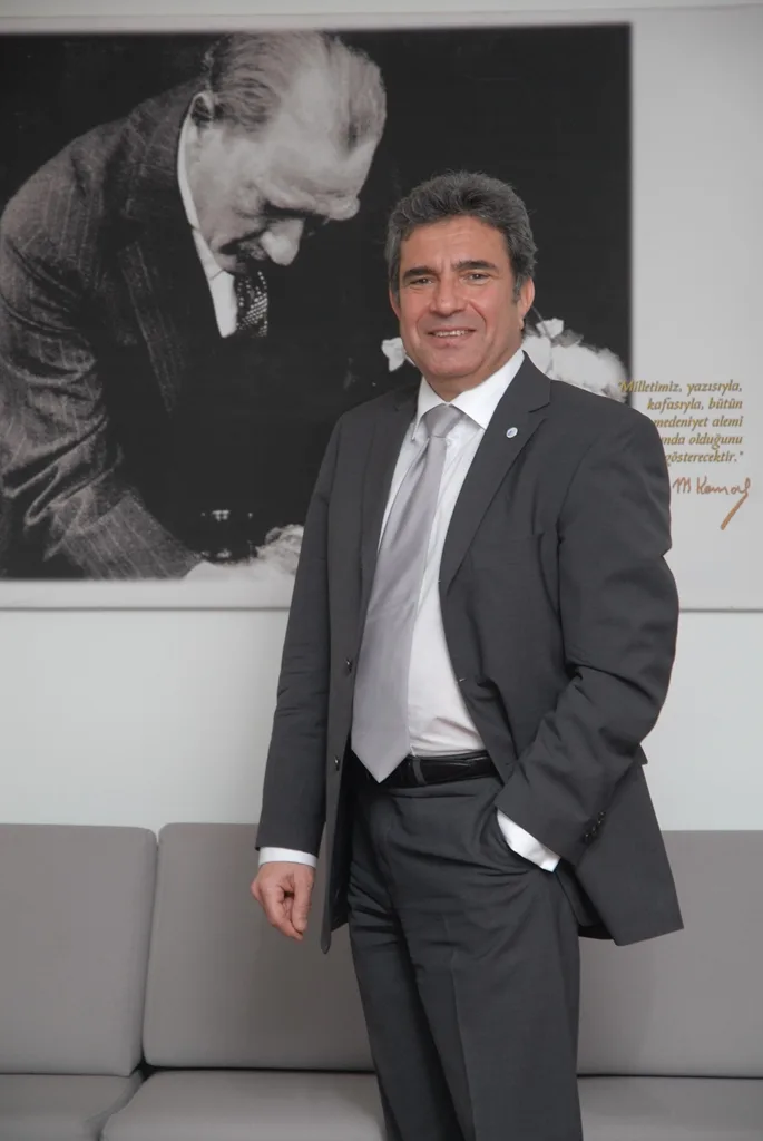 Nuri Otay portresi