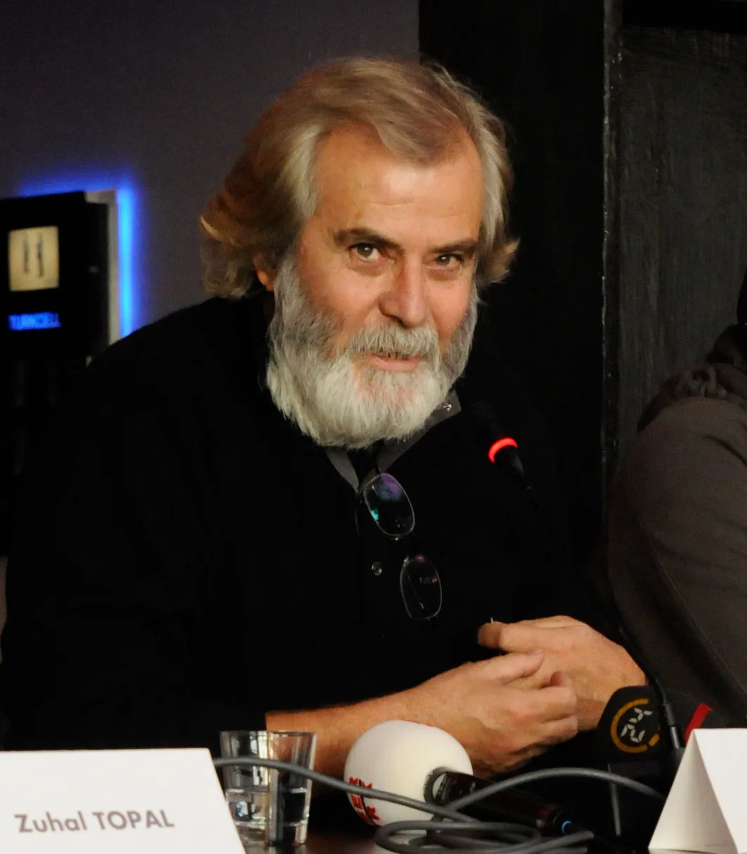 Tarık Akan portresi
